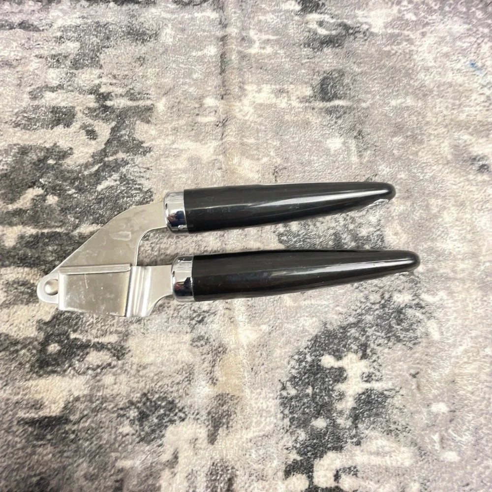 KitchenAid Black Garlic Press Professional Home Chef Kitchen Gadget Tool